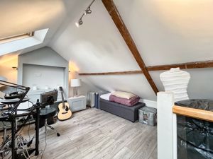 Photo 12- click for photo gallery